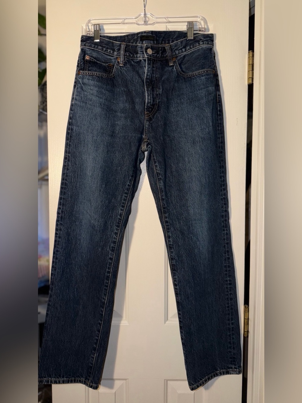 Uniqlo Straight-Leg Dark Wash Men’s Jeans Sz 31